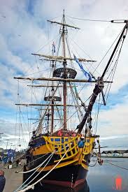 4 Raisons De Visiter Saint Malo La Cite Corsaire Visiter Saint Malo Saint Malo Visiter La Bretagne