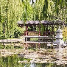 Garten Der Welt International Garden Art In Berlin Wohnzimmer Dekoracjeswiateczne Dekoweihnachten Gartengestal Garden Art Outdoor Structures House Styles