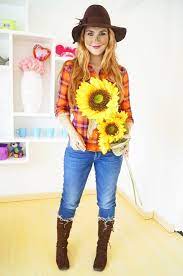 25 Simple Do It Yourself Halloween Costume Ideas Diy Halloween Costumes For Women Halloween Costumes For Work Work Appropriate Halloween Costumes