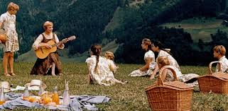 The sound of music is a musical with music by richard rodgers, lyrics by oscar hammerstein ii, and a book by howard lindsay and russel crouse. The Sound Of Music Cast Where Are They Now Abc News