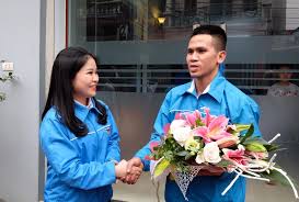 Bé gái 3 tuổi rơi tự do từ tầng 12a, chung cư 60b nguyễn huy tưởng. Lroydxosxqvhlm