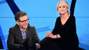 Il conduttore di 'che tempo che fa', fabio fazio, ha annunciato in diretta che il 13 maggio sarà l'ultima puntata della trasmissione. Che Tempo Che Fa In Streaming Diretta E Repliche Tv Di Rai3 Tvdream