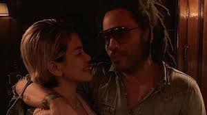 Also, check out other cool symbols and emoticons on this website. 4 Fakta Lenny Kravitz Penyanyi Rock Yang Dipeluk Mesra Nikita Mirzani Di Paris Tribun Jogja
