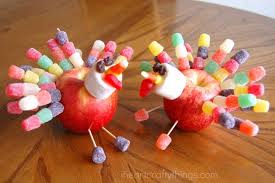 Friends thanksgiving thanksgiving place cards thanksgiving table settings family thanksgiving thanksgiving parties thanksgiving crafts thanksgiving decorations holiday decorations craft party. 5 Thanksgiving Kids Table Crafts And Ideas