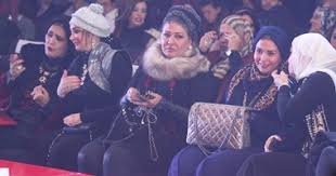 البونيه ماركة مُسجلة فى حجاب الفنانات.. موضة 2016 فى آخر ظهور لهن - اليوم  السابع