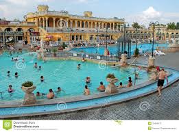 Η βουδαπέστη ιδρύθηκε το 1873 με την ένωση τριών πόλεων της oβούδα (παλιά βούδα), της βούδα και της πέστης. Szechenyi Spa Ths Boydapesths Ekdotikh Fwtografia Eikona Apo Azov Ancientness 15494572