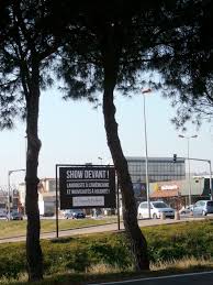 Voilà une adresse connue et reconnue à des kilomètres à la ronde !. Le Vin Au Restaurant Le Bel Exemple De Narbonne Les 5 Du Vin