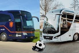Fahrer ist klaus ludwig, deutschlands erfolgreichster tourenwagenfahrer Man Trifft Omnibus News