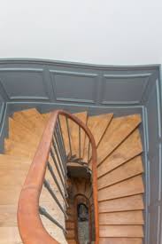 Reveil D Une Maison Mansart Atelier Syb Idee Deco Escalier Deco Maison Ancienne Maison