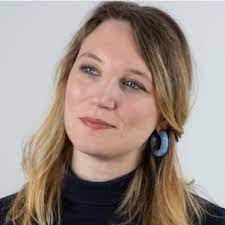 Beth Beckman's Instagram, Twitter & Facebook