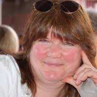 Kimberly Golding's Instagram, Twitter & Facebook