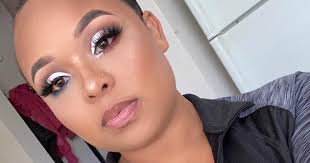 Hi all! I just wanted to introduce myself and share a photo. Tiesha here, a  senior cosmetologist who loves styling, hair care and making women feel  amazing about themselves.