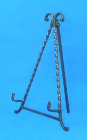 12'' Twisted Iron Easel