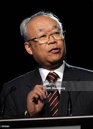 Toyota Executive Vice President Yoshio Ishizaka speaks at the North... News  Photo