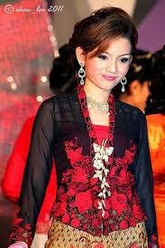 Kebaya brokat modern sarung lagosi. 81 Ide Sarung Kebaya Kebaya Pakaian Wanita Wanita