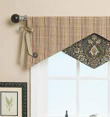 Patterns for a matching quilt, shams and bedskirt included! B5582 Reversible Window Valances Sewing Pattern Butterick Patterns Valance Patterns Window Valance Window Coverings