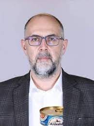 Președintele interimar al psd marcel ciolacu a declarat, sâmbătă, că va semna petiția partidului socialist european (pes) privind salariul minim european și că va propune susținerea acestui demers în biroul politic național al psd care va avea loc luni. Cele Mai Bune Glume Cu Marcel Ciolacu Si Banii Care Ii Sar Din Buzunar Cum S A Dezlantuit Facebook Ul Mobile
