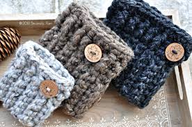 This easy pattern is designed to look like you are, in fact, wearing very high socks but without having to put your feet in so that your boots become tighter or too hot. Chunky Boot Cuffs Free Pattern Sincerely Pam