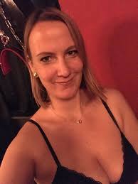 Stalk tweets of daria oniér @dariastuttgart on twitter. Daria Onier Na Twitteri Refugiumhamburg Ihr Lieben Tollen Ladys Es War So Schon Mit Euch Heute Musst Ihr Wieder Ohne Mich Auskommen Im Februar Wieder Missdaria Is Going Home Again Back