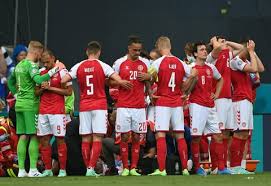 Sono immagini terribili quelle andate in onda in occasione della partita degli europei tra. Eriksen Perde I Sensi In Campo Lungo Massaggio Cardiaco Poi Apre Gli Occhi E Sveglio Ha Parlato Con I Compagni