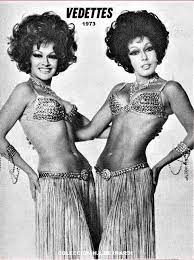 ¿o descubrirás que tienes más en común con quien menos. Ethel Rojo Y Gogo Rojo Foto Teatro De Revista Facebook