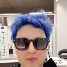 Petra Stark (@PetraStark9)