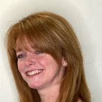 Amy Cromer's Instagram, Twitter & Facebook