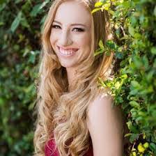 Julia Sachs's Instagram, Twitter & Facebook