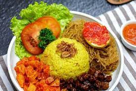 5 Kedai Nasi Kuning Terlezat Di Jakarta