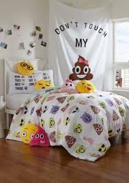 45 Most Adorable Decoration Of Bedroom Matchness Com Emoji Room Emoji Bedroom Comforter Sets
