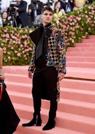 Both jonas and criss are singers and actors. Joan Collins Darren Criss American Horror Story France Facebook