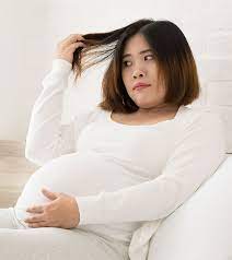Some articles recommend that women who want to dye their hair during pregnancy should do so after the first trimester, but it's not necessary to hold off, according to dr. Should You Dye Your Hair While Pregnant Is It Safe