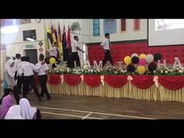Penolong kanan pentadbiran ketika itu ialah puan zarina binti zakaria, dibantu oleh pn samsiah binti omar sebagai penolong kanan hal ehwal murid dan en.mohd rizal bin ismail sebagai penolong kanan kokurikulum. Lagi Syantik Dance Versi Hari Guru From Smk Bandar Tasek Mutiara Student Youtube