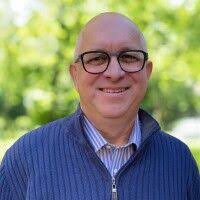 Medical Device Sales: Bridging Clinical Expertise with Storytelling