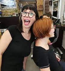 Dans ce cadre, « le terme de confinement à proprement parler n'est pas le bon. Salon De Coiffure Ouvert Pendant Le Confinement Coronavirus A Lyon Salon De Coiffure Homme Femme A Lyon 2 Coiffure Des Arts