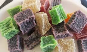 Dua jenis getuk yang cukup terkenal di provinsi tersebut adalah getuk kukus. 10 Kue Khas Lombok Yang Enak Tradisional Kering Basah Adalah Tarek Clorot Lekong Jejakpiknik Com