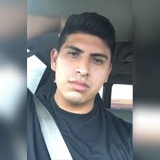 How much oil does a 2022 Yamaha X4 850 take?