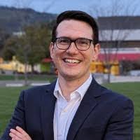 Jordan Saffold's Instagram, Twitter & Facebook