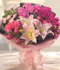 Send Flowers Cakes To A Loved One In Mumbai Today Shop Our Florist Delivered Flowers Perfect For Online Flower Delivery Mothers Day Flowers Flower Delivery