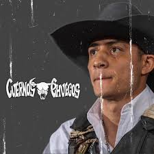 Rodeo live nos comparte los campeones del Súper Bull Bullmaster 🔥🔥 Hector  Cardona se adjudica el cheque más grande de la noche, obteniendo hebilla de  campeón 🥇 Edgar Salazar gana el segundo