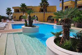 Da 50 € per notte. Affitto Appartamenti A Torre Dell Orso Puglia Grimaldi Vacanze Su Salento It