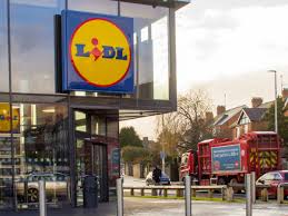Seit 2017 und 2018 ist lidl auch in den usa und in serbien mit filialen. Lidl Will In Nordirland Ein Pub Eroffnen In Einer Seiner Filialen Business Insider