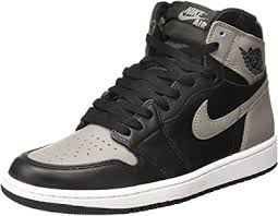 Así ha evolucionado el diseño de las zapatillas de nike y michael jordan. Amazon Com Nike Air Jordan 1 Retro High Og 555088 013 Shadow Shoes