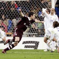 Om te voorkomen dat geïnteresseerde clubs opnieuw worden belet door de transfersom, wil jansen dat psv de aankoopprijs voor van bommel naar beneden haalt. Fc Bayern Munchen Mark Van Bommel Vs Real Madrid 2007 Facebook