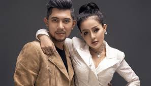 Ngân 98 và lương bằng quang tình tứ quá đà trên giường ngủ. LÆ°Æ¡ng Báº±ng Quang Livestream Cung Ngan 98 Trong Bá»ƒ BÆ¡i