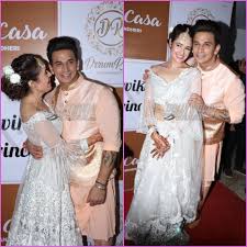 After a beautiful mehendi ceremony and cocktail night, the lovebirds tied the knot yesterday. Yuvika Chaudhary And Prince Narula Look Gorgeous At Their Sangeet Ceremony