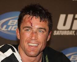 Anderson tried harder in this round more than ever to escape and push chael off, he also kept reaching for his own leg indicating that he was looking to pull it towards him and lock up a triangle. Chael Sonnen Had Enough And Storms Off Set Of Off The Record Ufc Fighters Ufc Boxing Mma