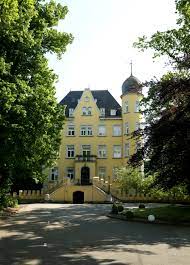 However, biw ag now belongs to xcom finanz gmbh and has moved. Haus Broich Willich Wikipedia
