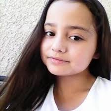 Becky Carrera (rebekkahcarrera)