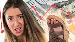 Most of us have access to pretty good cameras on our smart phones but they don't always offer the best angles with which to take. How To Sell Feet Pics A Weirdly Fast Way To Make Money Online